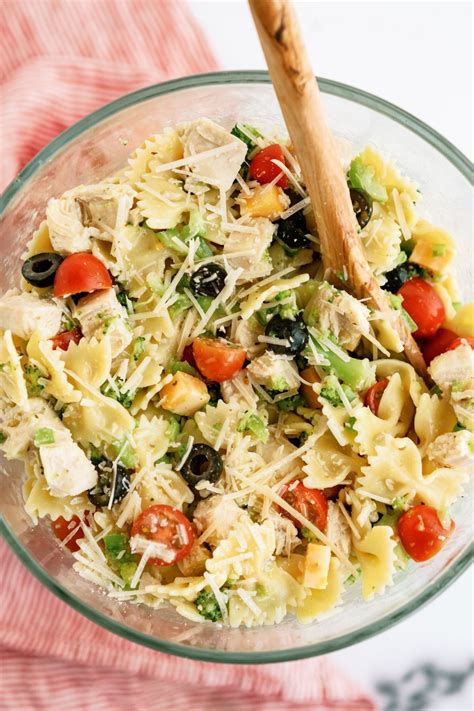 Grilled Chicken Bow Tie Pasta Salad Recipe | Recipe in 2021 | Pasta salad, Best pasta salad ...