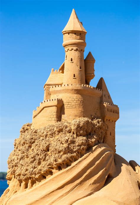 Sculpture Of Sand Castle Beach Sand Castles, Beach Sand Art, Snow Sculptures, Sculpture Art, Ice ...