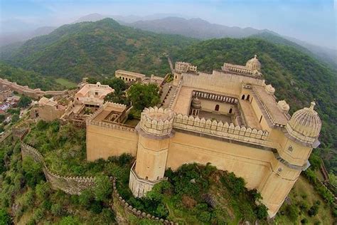 Private Tour: Kumbhalgarh Fort Tour from Udaipur 2024