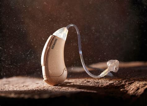 siemens aquaris waterproof and shock resistant hearing aid