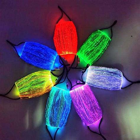 Handmade LED Face Mask with Color-Changing Lighting | Gadgetsin