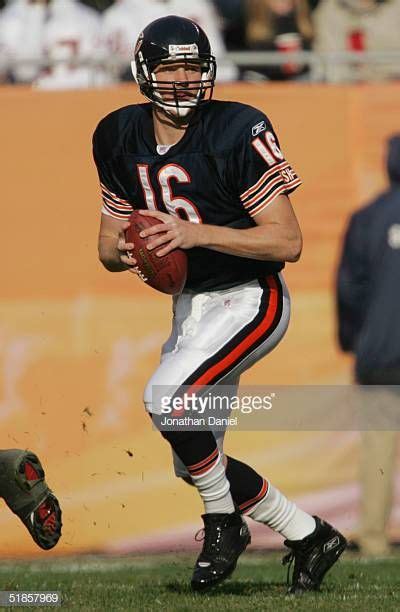 Quarterback Chad Hutchinson of the Chicago Bears looks to pass against the Indianapolis Colts ...