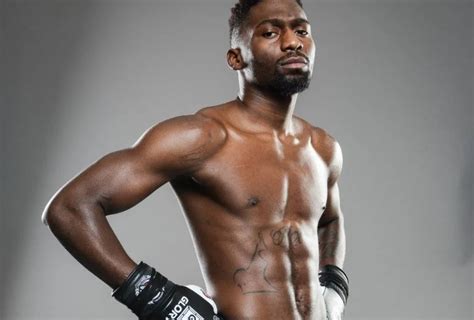 Cédric Doumbé critique le MMA en France, « c’est des barres