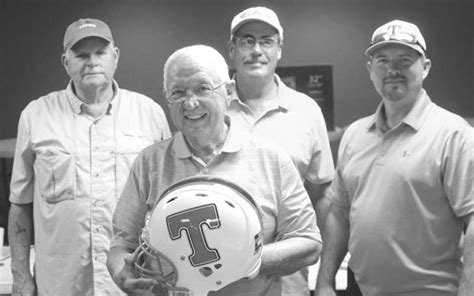 QB Club has another successful golf tourney with 95 players | Teague Chronicle