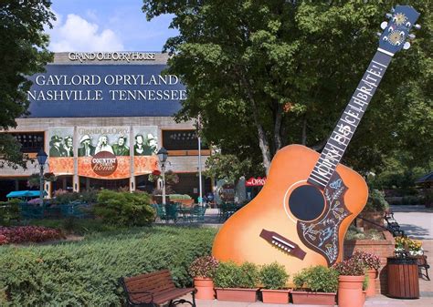 Nashville’s Music Valley: 10 Things To Do in Opryland | Grand ole opry, Nashville music, Opry