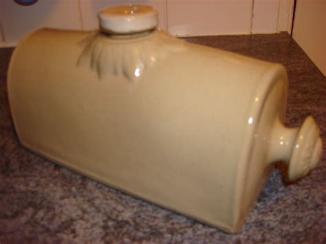 File:Ceramic hot water bottle.jpg - Wikimedia Commons