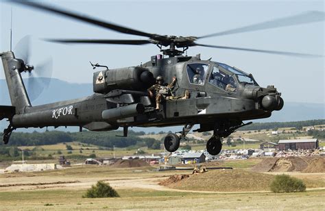 File:AH-64 Apache extraction exercise.jpg - Wikimedia Commons