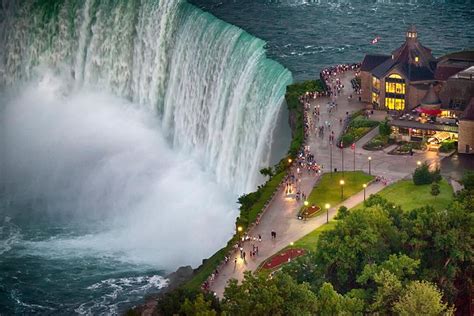 Niagara Falls Canada Tour from Niagara USA 2022