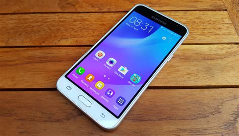 Samsung Galaxy J3 (2016) review: AMOLED for the masses - SamMobile ...