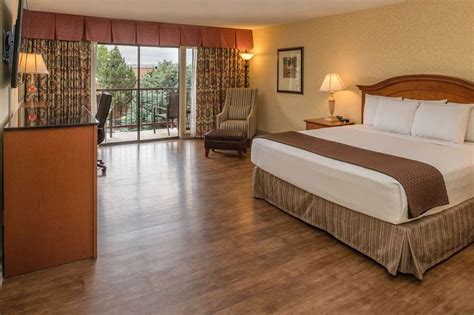 RED LION HOTEL PASCO AIRPORT & CONFERENCE CENTER - Updated September ...