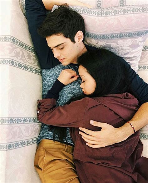 Noah Centineo and Lana Condor in To All the Boys I've Loved Before (2018) | Fotos de filmes