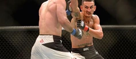 Max Holloway is the new UFC featherweight champion.