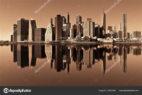 Manhattan financial district Stock Photo by ©rabbit75_dep 169203064