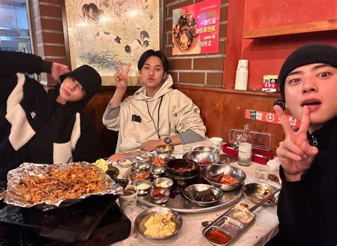 Mingyu Celebrates Birthday With Jungkook and Cha Eun Woo