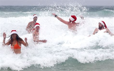 Christmas around the world 2012 | Christmas beach photos, Beach christmas pictures, Beach ...