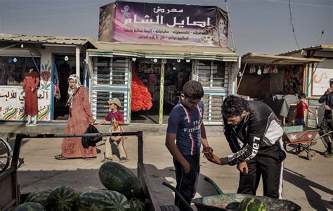 Refugee Camp for Syrians in Jordan Evolves as a Do-It-Yourself City ...