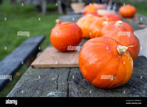 Table agriculture hi-res stock photography and images - Alamy