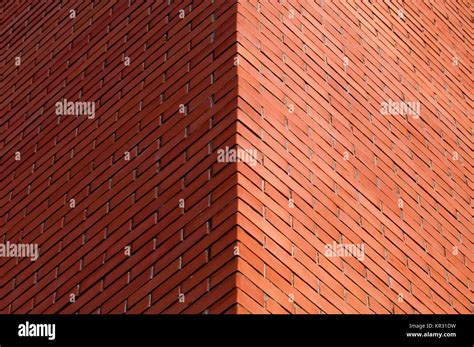 Corner brick pattern hi-res stock photography and images - Alamy