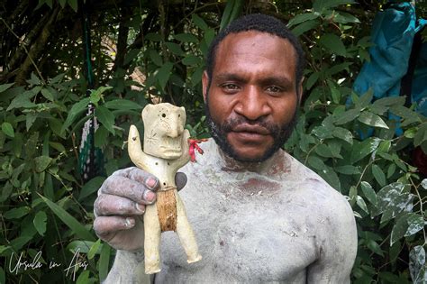 The Asaro Mudmen of Papua New Guinea, Paiya Village, Western Highlands ...