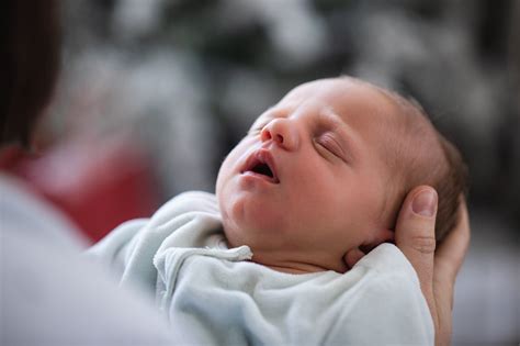 Free Sleeping Newborn Baby Face Image: Stunning Photography