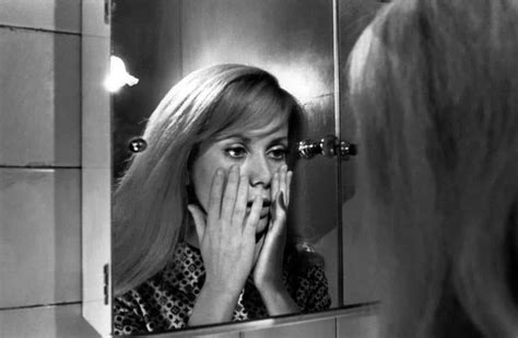 Jump Scares in Repulsion (1965) - Where's The Jump?