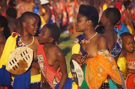 Swaziland Reed Dance Umhlanga Festival: How and When to See It