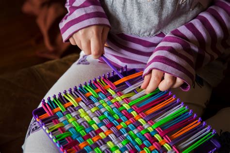 Best Potholder Looms for Learning the Basics of Weaving