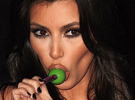 Kim Kardashian GIF - Find & Share on GIPHY