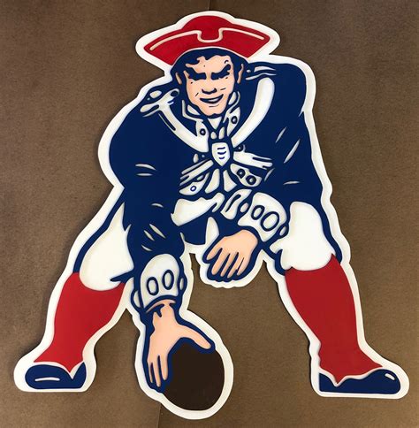 New England Patriots handmade BIG wood painted old logo - Etsy.de