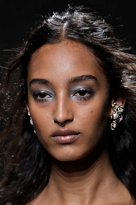 Paris Fashion Week: 12 hair and makeup trends we'll all be wearing next fall | Vogue France