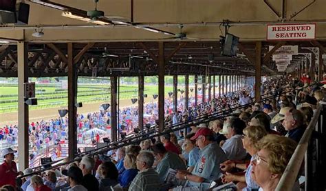 Saratoga Springs Horse Racing Photo Gallery