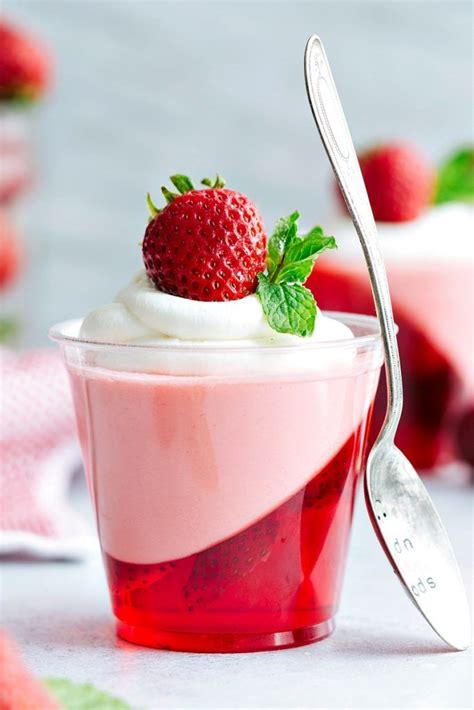 The coolest and EASIEST hack to make these slanted strawberry jell-o ...