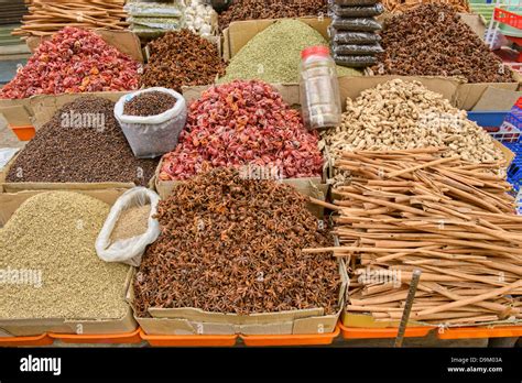 Market kerala hi-res stock photography and images - Alamy