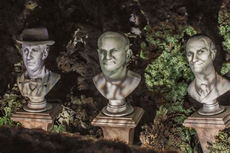 MickeyPhotos: The Singing Busts from the Haunted Mansion