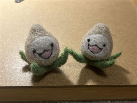 I made felted Pachimari : r/Overwatch