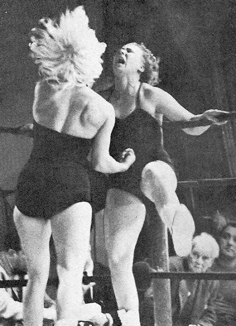 Womens Pro Wrestling: June Byers vs Lorraine Johnson - Vintage Female ...