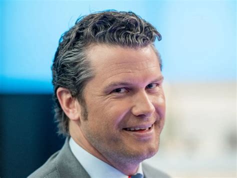 Pete Hegseth's Hair: Did He Cut It? - Celebwig