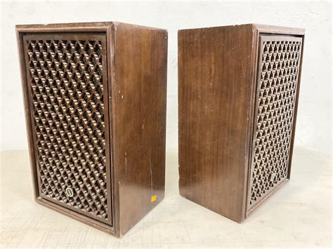 Lot - Sansui SP-30 Speakers