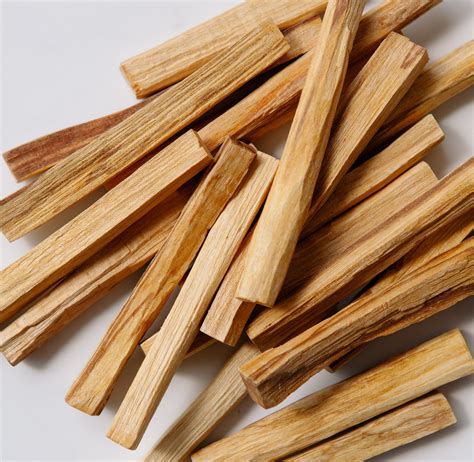 Palo Santo Wood - 25 Sticks | Wholesale