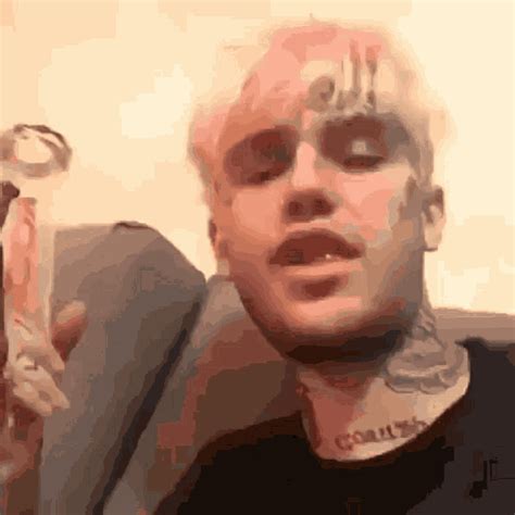 Rapper Pfp Gif Rare Lil Peep Performing - Image to u