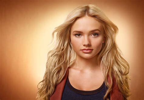 Download Hazel Eyes Blonde American Actress Celebrity Natalie Alyn Lind HD Wallpaper