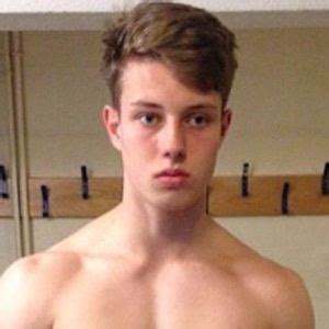 Jacob Ward - Age, Family, Bio | Famous Birthdays