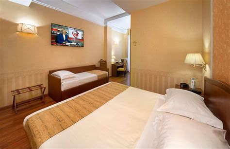 Lancaster Hotel Rooms: Pictures & Reviews - Tripadvisor