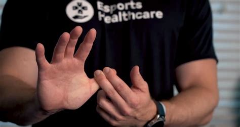 Claw grip for controller users: 7 steps to stay healthy – Esports Healthcare