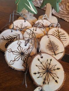 Pin by Ellen Bounds on A MAKING OF THINGS FROM WOOD. | Wood christmas tree, Rustic christmas ...