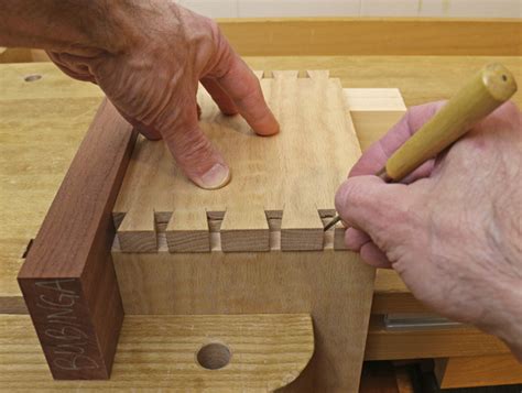 How to Make Dovetail Joinery with a Wood Router