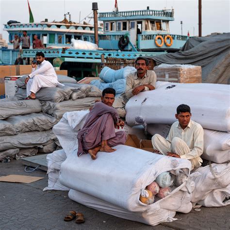 Palani Mohan - Photographer | migrant-workers-dubai | 19