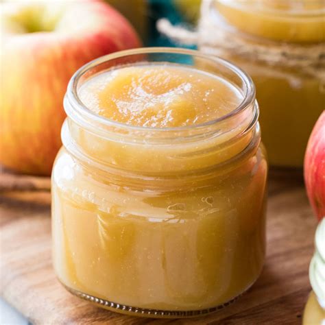 Applesauce Recipe – HouseholdCooking.com