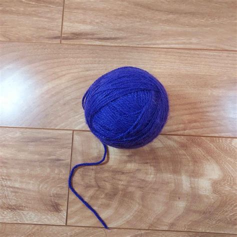 12 Yarn Ball Types and How to Knit with Them - Interweave