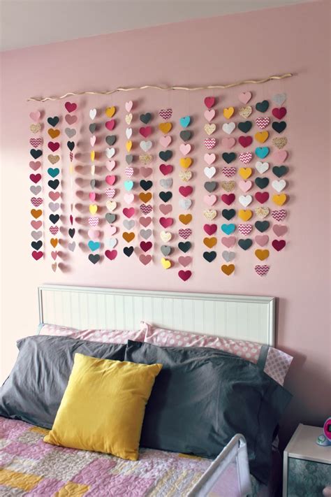 Preppy Wall Decor Ideas | DIY for your Room or Dorm | Daily Dose of Charm